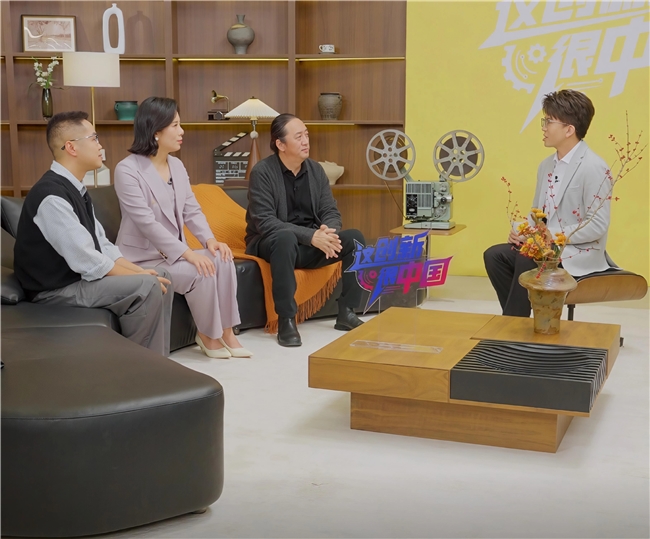 ȫ��Һ�������컨�壡�����ձ�50���Ӿ۽�������RGB-Mini LED���ӳɸ߶���ѡ